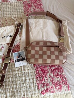 Andar Devin in dusk/crema